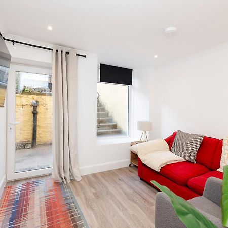 Joivy 3Br Flat In Haymarket With Free Parking Эдинбург Экстерьер фото