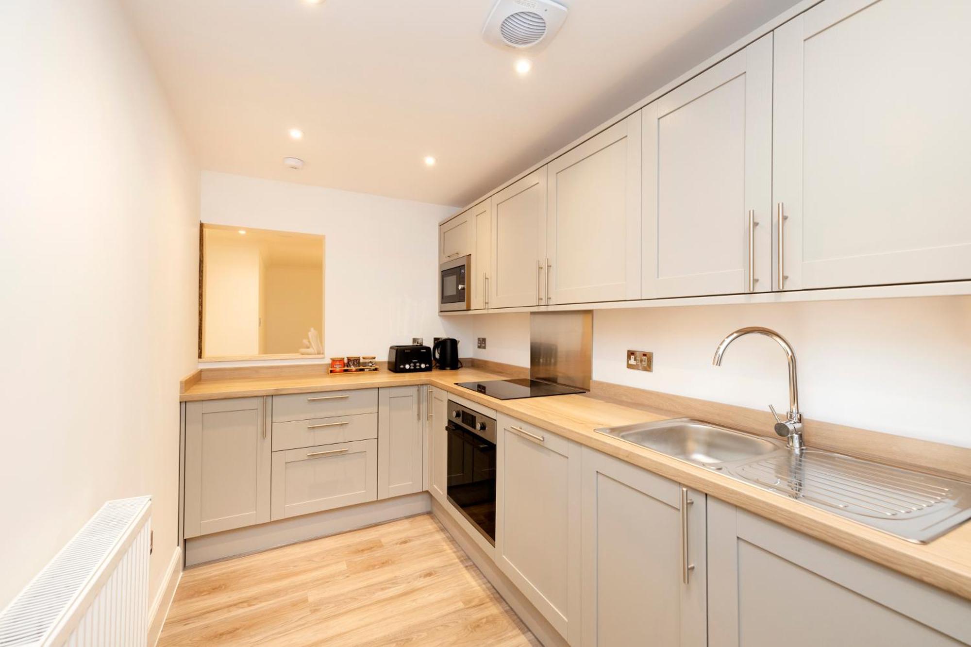 Joivy 3Br Flat In Haymarket With Free Parking Эдинбург Экстерьер фото
